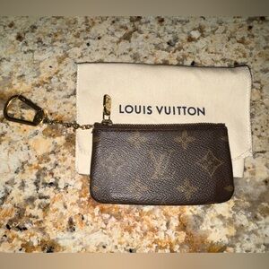 🔥 Louis Vuitton Key Pouch in Monogram
